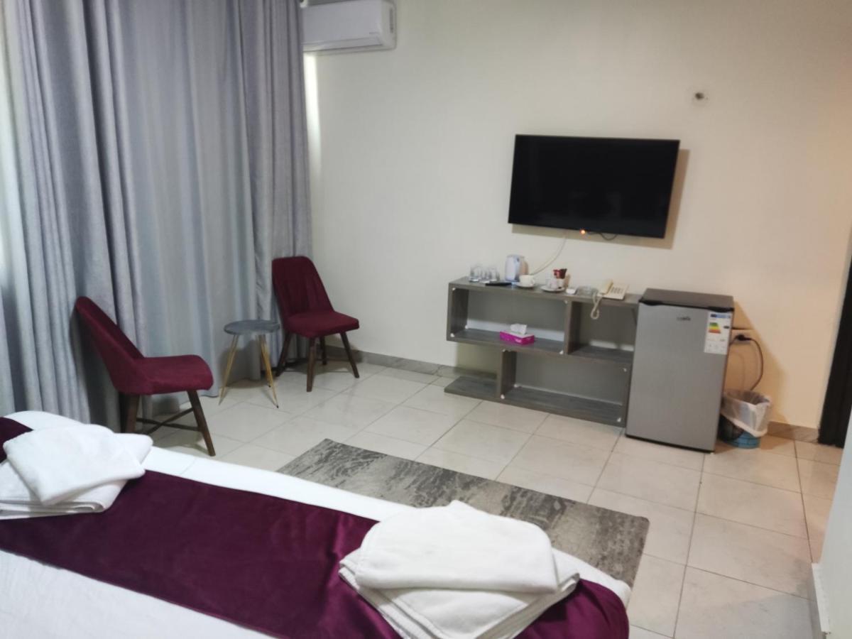 Golden Plaza Hotel Amman Extérieur photo