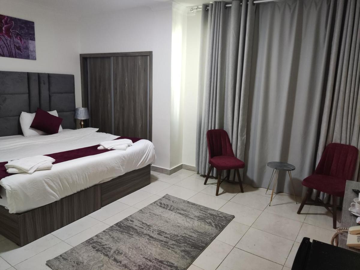 Golden Plaza Hotel Amman Extérieur photo
